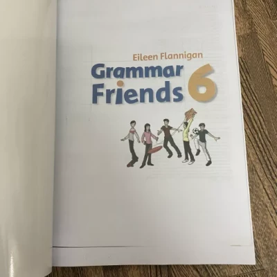 bộ sách Grammar Friends 1,2 - Students Book ( sách màu)