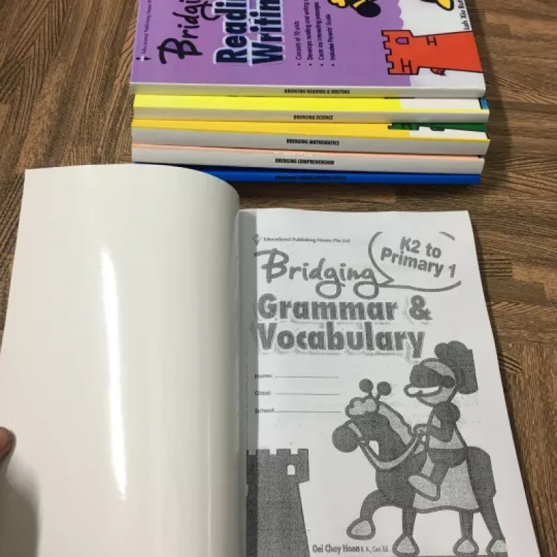 Grammar & Vocabulary (Sách đen trắng)